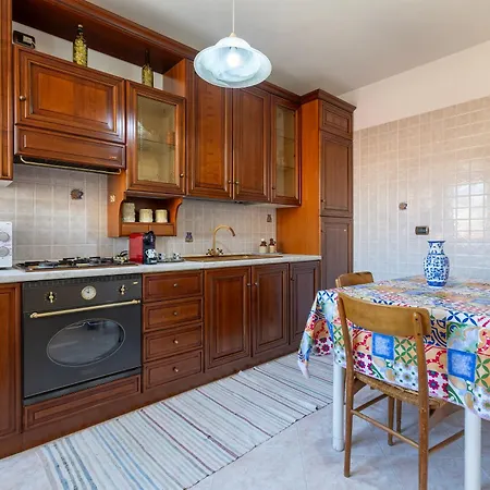 A&f House Apartment *